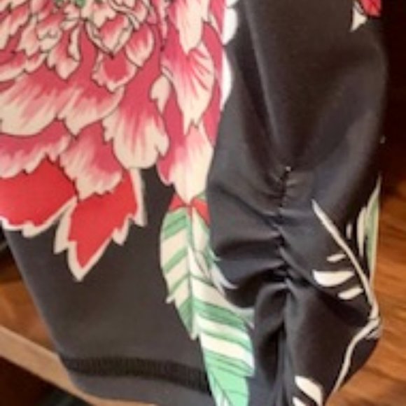 Great leggings perfect all throughout the day! - Picture 2 of 2